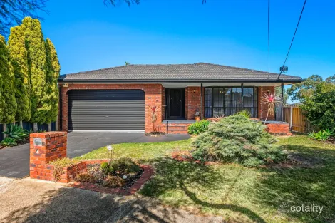 Property photo of 62 Featherby Way Altona Meadows VIC 3028