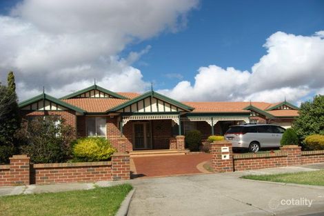 42 Manchester Dr, Sydenham, VIC 3037