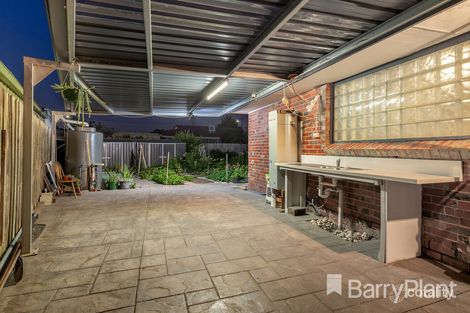 Property photo of 35 Putt Grove Keysborough VIC 3173
