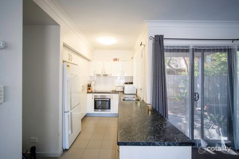 Property photo of 2/21 North Road Woodridge QLD 4114