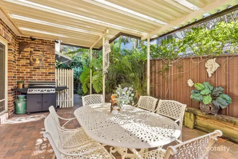 Property photo of 3/62 Foothills Road Balgownie NSW 2519