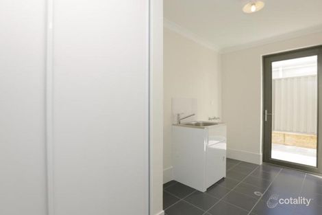 Property photo of 19 Chambri Chase Success WA 6164