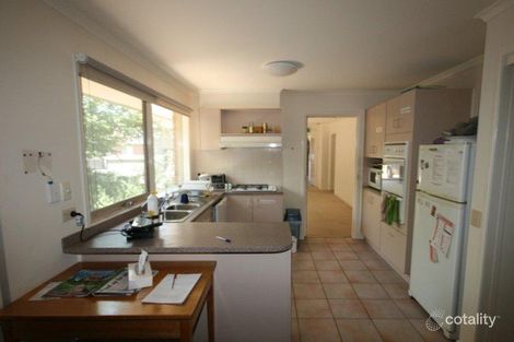 Property photo of 6 Perry Court Roxburgh Park VIC 3064