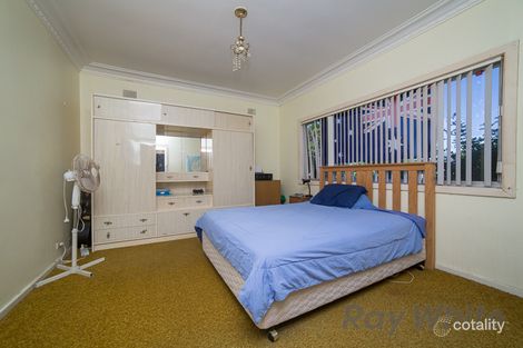 Property photo of 17 Ocean Street Redhead NSW 2290