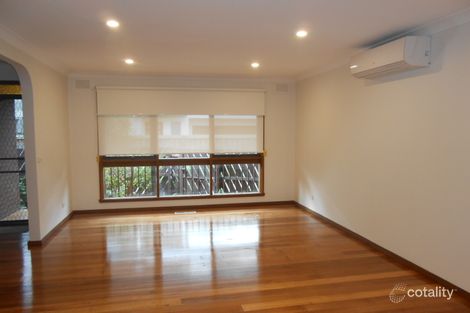 Property photo of 2/5 Wanalta Road Carnegie VIC 3163