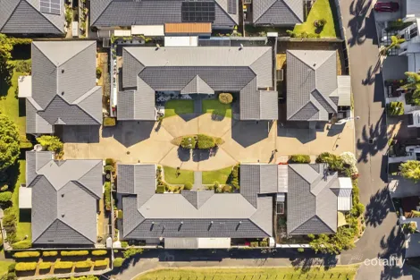 Property photo of 20/8 Spinnaker Drive Sandstone Point QLD 4511