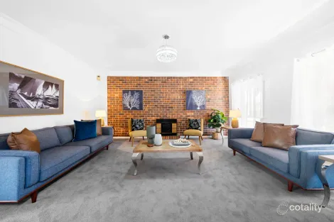 Property photo of 9 Blackmore Place Wetherill Park NSW 2164
