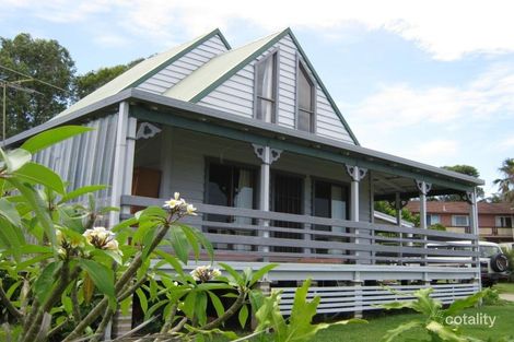 6 Burns Cres, Corindi Beach, NSW 2456