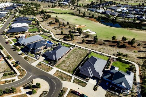 Property photo of 26 Eaglehawk Boulevard Eynesbury VIC 3338