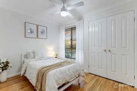 Property photo of 4 Conifer Street Carindale QLD 4152