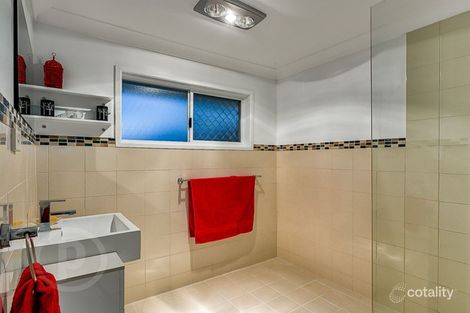 Property photo of 8 Pandian Crescent Bellbowrie QLD 4070