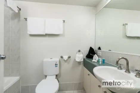 Property photo of 4/49 Russell Street South Brisbane QLD 4101