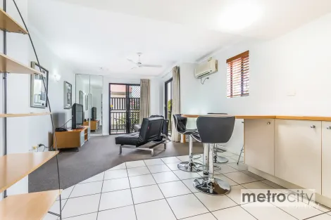 Property photo of 4/49 Russell Street South Brisbane QLD 4101