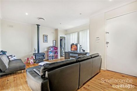 Property photo of 21 Robert Court Para Hills SA 5096