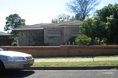 17 Snowdon Cres, Smithfield, NSW 2164