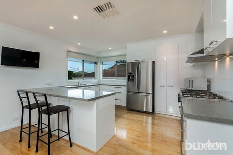 Property photo of 16 Glengate Street Hamlyn Heights VIC 3215