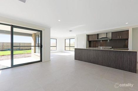 Property photo of 37 Princes Circuit Wallan VIC 3756