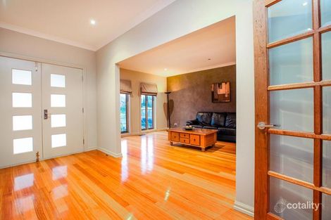 Property photo of 8 Treemont Court Cairnlea VIC 3023