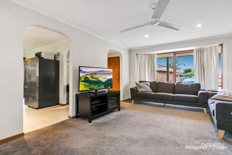 Property photo of 3/12 Sarno Court Cranbourne VIC 3977