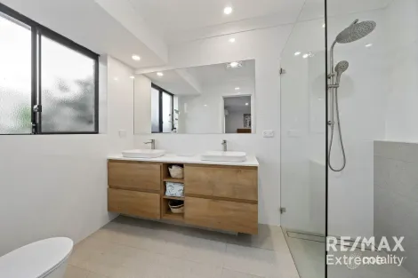 Property photo of 4 Danja Rise Hocking WA 6065