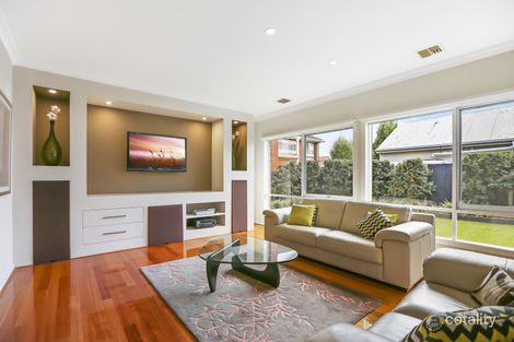 Property photo of 28 Fernhill Drive Dingley Village VIC 3172