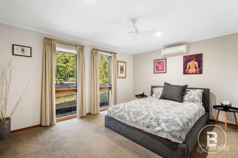 Property photo of 2 The Strand Kennington VIC 3550