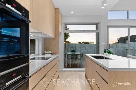 Property photo of 731 Nepean Highway Mornington VIC 3931
