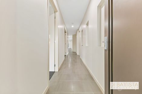 Property photo of 87 Huntington Drive Craigieburn VIC 3064