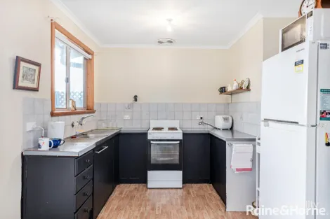 Property photo of 18 Triangle Court Noarlunga Downs SA 5168