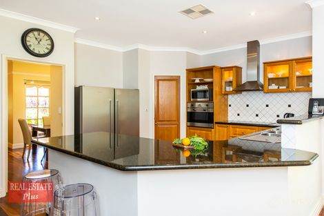 Property photo of 19 Clipson Crescent Mundaring WA 6073