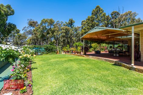Property photo of 19 Clipson Crescent Mundaring WA 6073