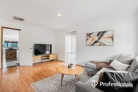 Property photo of 33 Highclere Boulevard Marangaroo WA 6064