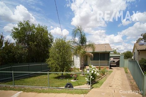 Property photo of 35 Chifley Crescent Kooringal NSW 2650