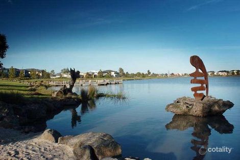 52 Waterside Dr, Waterways, VIC 3195