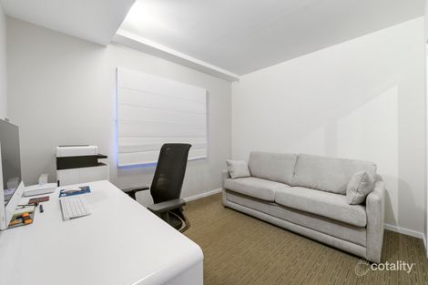 Property photo of 5/160 Surf Parade Broadbeach QLD 4218