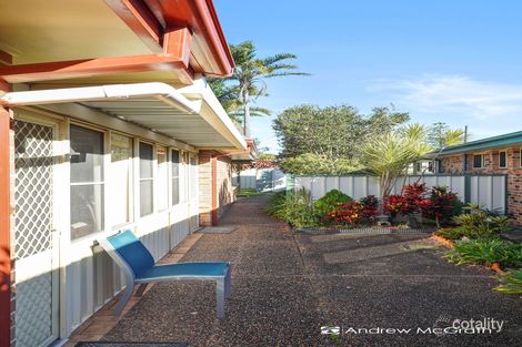 Property photo of 9A Anacla Close Pelican NSW 2281