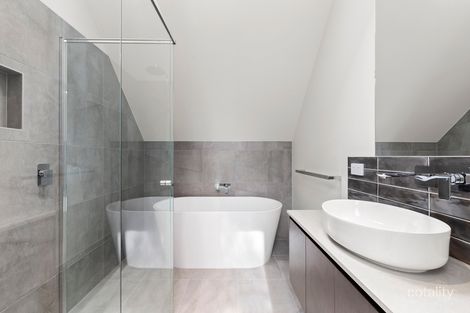 1/13 Piper Cres, Eltham, VIC 3095