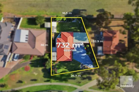 Property photo of 13 El Golea Mews Keilor Downs VIC 3038