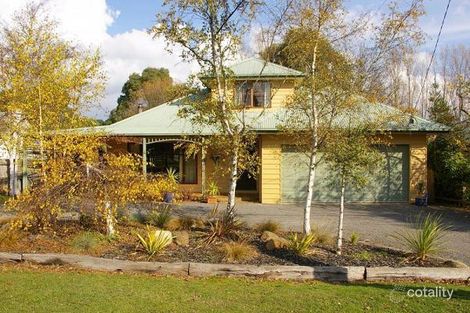 12 Noonan Gr, Woodend, VIC 3442