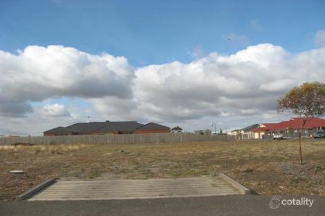 68 The Skyline, Sunbury, VIC 3429