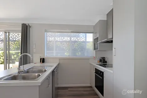 Property photo of 14 O'Mara Terrace Stanthorpe QLD 4380