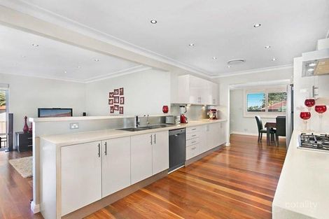 Property photo of 32 Mulheron Avenue Baulkham Hills NSW 2153