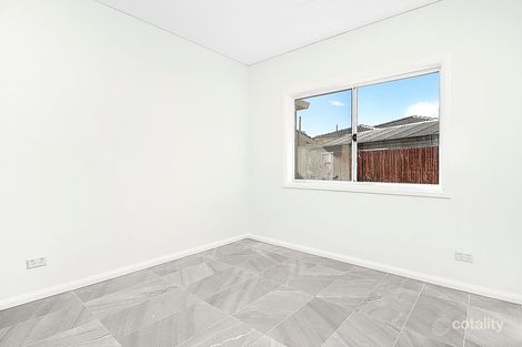 Property photo of 41 Chadwick Crescent Fairfield West NSW 2165