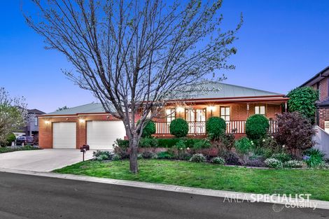 Property photo of 1 Barlow Close Caroline Springs VIC 3023