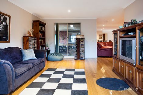 Property photo of 8 Noelhurst Court Werribee VIC 3030