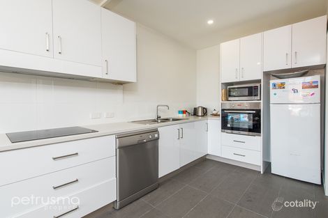Property photo of 4/14A Lowelly Road Lindisfarne TAS 7015