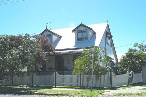 17 Hall St, Merewether, NSW 2291