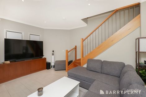 Property photo of 2/69 Vincent Avenue St Albans VIC 3021