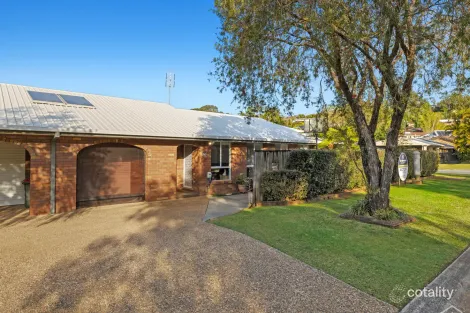 2/1 Lochlomond Dr, Banora Point, NSW 2486