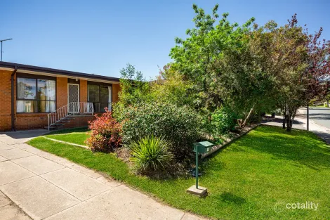 Property photo of 10 Lascelles Circuit Kambah ACT 2902